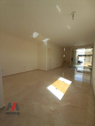 Imagem Casa com 3 Quartos à Venda, 150 m² em Centro - Eusébio