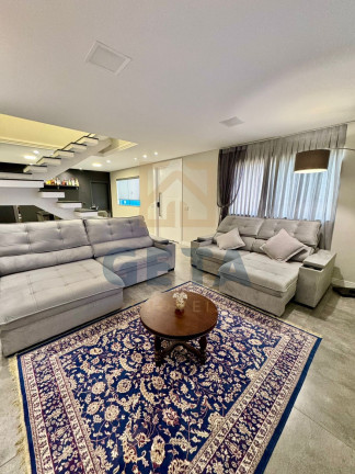 Imagem Sobrado com 2 Quartos à Venda, 167 m² em Rio Pequeno - Camboriú Imagem Sobrado com 2 Quartos à Venda, 167 m² em Rio Pequeno - Camboriú