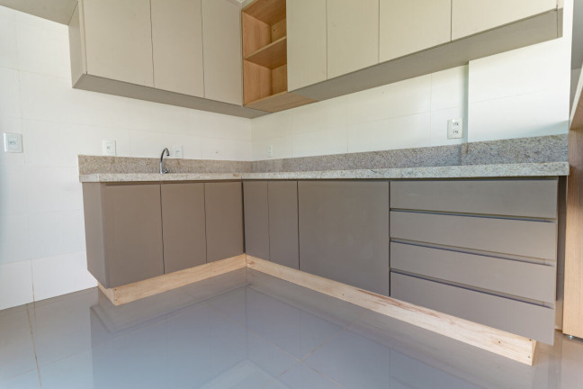 Imagem Casa com 3 Quartos à Venda, 131 m² em Sítios Santa Luzia - Aparecida De Goiânia Imagem Casa com 3 Quartos à Venda, 131 m² em Sítios Santa Luzia - Aparecida De Goiânia