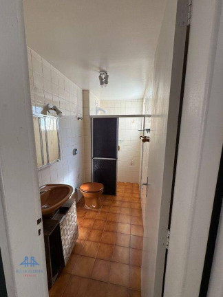Imagem Apartamento com 2 Quartos à Venda, 65 m² em Centro - Florianópolis