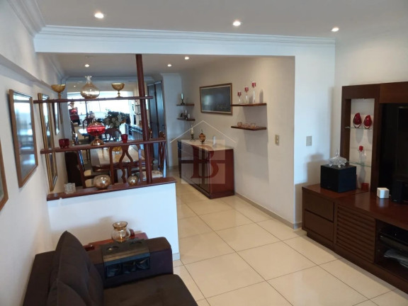 Imagem Imóvel com 4 Quartos à Venda, 243 m² em Icaraí - Niterói Imagem Imóvel com 4 Quartos à Venda, 243 m² em Icaraí - Niterói