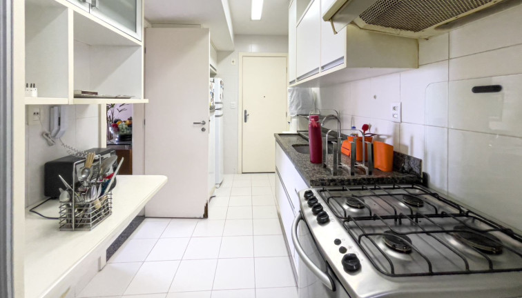 Imagem Apartamento com 2 Quartos à Venda, 95 m² em Pituba - Salvador Imagem Apartamento com 2 Quartos à Venda, 95 m² em Pituba - Salvador