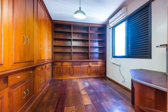 Imagem Apartamento com 4 Quartos à Venda, 254 m² em Centro - Florianópolis Imagem Apartamento com 4 Quartos à Venda, 254 m² em Centro - Florianópolis