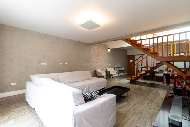 Casa com 3 Quartos à Venda, 243 m² em Vila Mariana - São Paulo