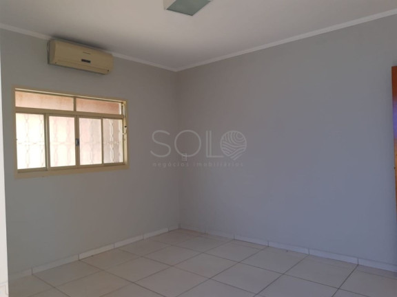 Imagem Casa com 3 Quartos para Alugar, 250 m² em Jardim Das Flores - Araraquara Imagem Casa com 3 Quartos para Alugar, 250 m² em Jardim Das Flores - Araraquara