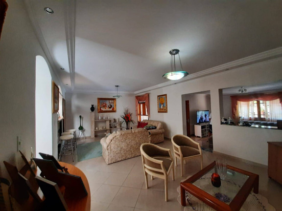 Imagem Casa com 4 Quartos à Venda, 353 m² em Alphaville - Santana De Parnaíba Imagem Casa com 4 Quartos à Venda, 353 m² em Alphaville - Santana De Parnaíba