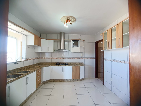 Imóvel Comercial à Venda,  em Centro - Barra Velha