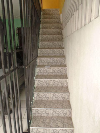 Casa com 3 Quartos para Alugar, 85 m² em Montese - Fortaleza