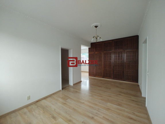 Imagem Apartamento com 4 Quartos à Venda, 199 m² em Centro - Florianópolis Imagem Apartamento com 4 Quartos à Venda, 199 m² em Centro - Florianópolis