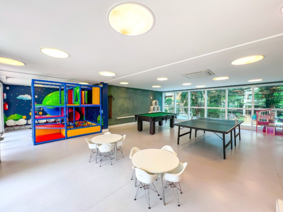 Imagem Imóvel com 4 Quartos à Venda, 304 m² em Petrópolis - Porto Alegre Imagem Imóvel com 4 Quartos à Venda, 304 m² em Petrópolis - Porto Alegre