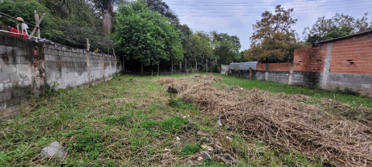 Imagem Imóvel com 2 Quartos à Venda, 650 m² em Jardim Itacolomi - Itapevi