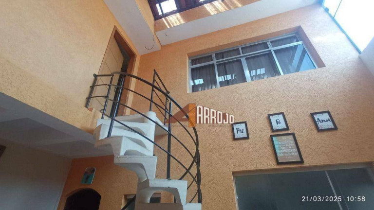 Imagem Sobrado com 4 Quartos à Venda, 200 m² em Vila Feliz - São Paulo Imagem Sobrado com 4 Quartos à Venda, 200 m² em Vila Feliz - São Paulo