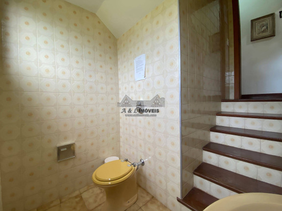 Imagem Casa com 3 Quartos à Venda, 228 m² em Jardim Belvedere - Campos Do Jordão