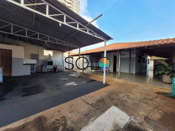 Casa com 3 Quartos à Venda, 230 m² em Centro - Araraquara