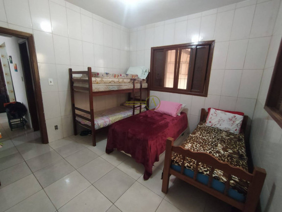 Imagem Casa com 2 Quartos à Venda, 333 m² em Jardim Veneza - Peruíbe Imagem Casa com 2 Quartos à Venda, 333 m² em Jardim Veneza - Peruíbe
