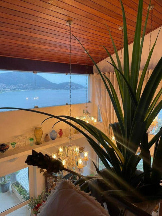 Imagem Casa com 4 Quartos à Venda, 300 m² em São Francisco - Niterói Imagem Casa com 4 Quartos à Venda, 300 m² em São Francisco - Niterói
