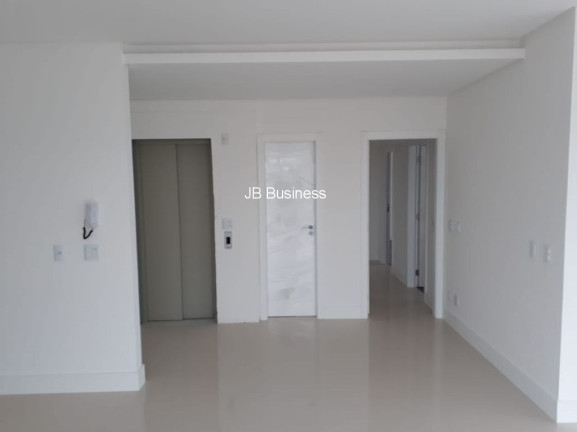 Imagem Imóvel com 3 Quartos à Venda, 123 m² em Centro - Balneário Camboriú
