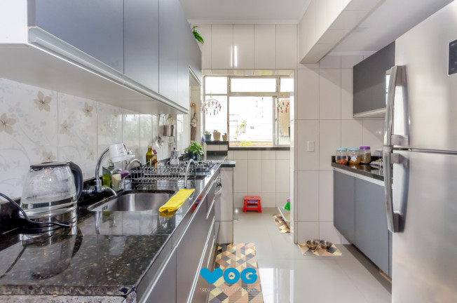 Imagem Imóvel com 2 Quartos à Venda, 64 m² em Jardim Botânico - Porto Alegre Imagem Imóvel com 2 Quartos à Venda, 64 m² em Jardim Botânico - Porto Alegre
