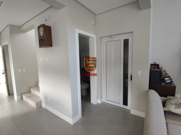 Imagem Sobrado com 3 Quartos à Venda, 382 m² em Jardim Atlântico - Florianópolis Imagem Sobrado com 3 Quartos à Venda, 382 m² em Jardim Atlântico - Florianópolis