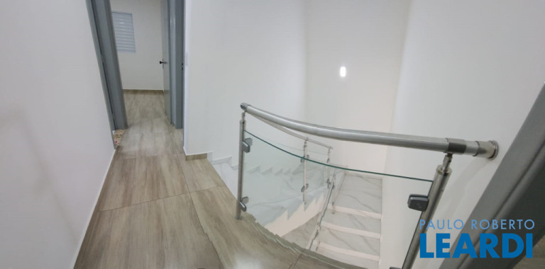 Imagem Casa com 3 Quartos à Venda, 264 m² em Vila Curuçá - Santo André