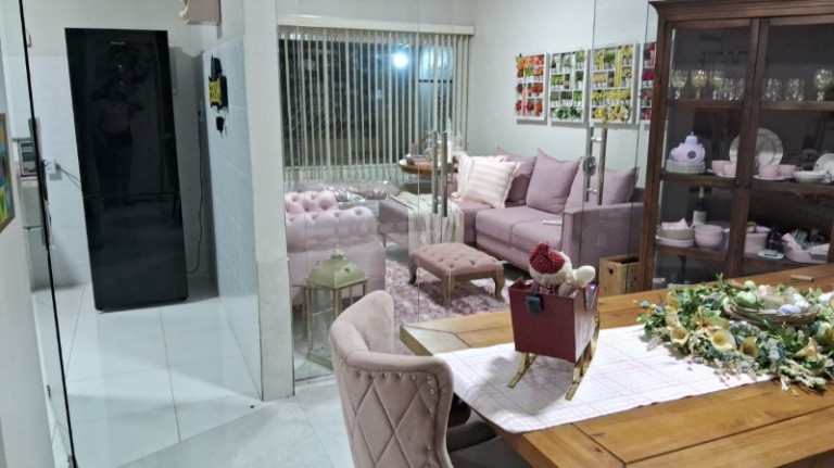 Imagem Casa com 4 Quartos à Venda, 190 m² em Parque 10 De Novembro - Manaus