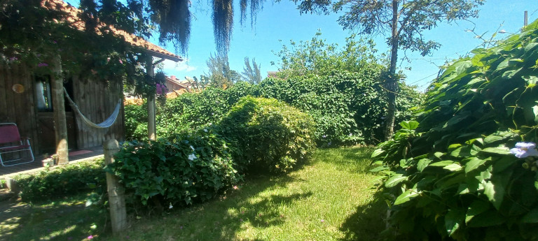 Imagem Terreno à Venda, 1.080 m² em Praia Do Rosa - Imbituba Imagem Terreno à Venda, 1.080 m² em Praia Do Rosa - Imbituba