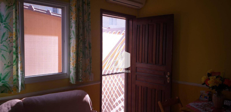 Imagem Casa com 1 Quarto à Venda, 30 m² em Aviação - Praia Grande Imagem Casa com 1 Quarto à Venda, 30 m² em Aviação - Praia Grande