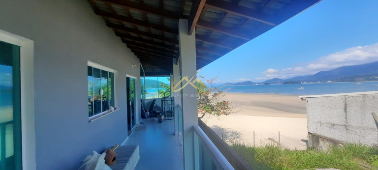 Casa com 4 Quartos à Venda, 280 m² em Tabatinga - Caraguatatuba