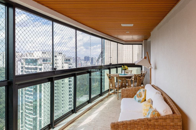Imagem Apartamento com 3 Quartos à Venda, 215 m² em Panamby - São Paulo Imagem Apartamento com 3 Quartos à Venda, 215 m² em Panamby - São Paulo