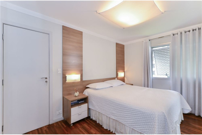 Imagem Apartamento com 3 Quartos à Venda, 116 m² em Moema - São Paulo