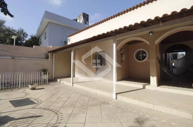 Casa com 3 Quartos à Venda, 237 m² em Pechincha - Rio De Janeiro
