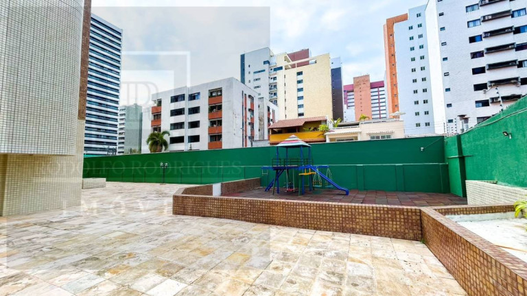 Imagem Apartamento com 3 Quartos à Venda, 170 m² Imagem Apartamento com 3 Quartos à Venda, 170 m²