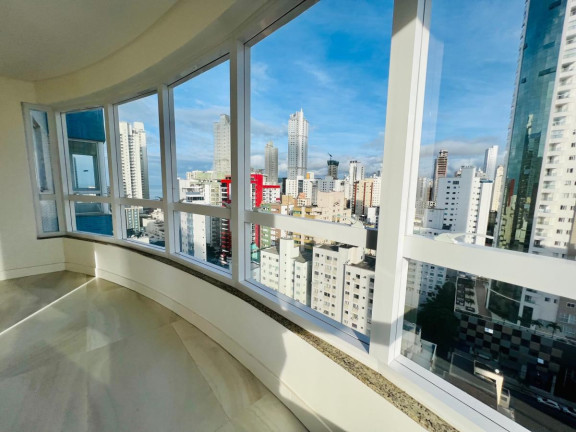 Imagem Apartamento com 3 Quartos à Venda, 137 m² em Centro - Balneário Camboriú