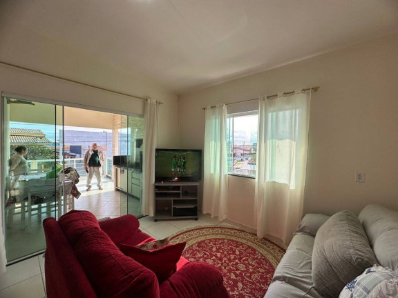 Imagem Casa com 6 Quartos à Venda, 200 m² em Centro - Balneário Barra Do Sul