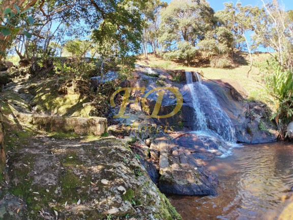 Imagem Chácara com 3 Quartos à Venda, 82.000 m² em Barroção - Piracaia