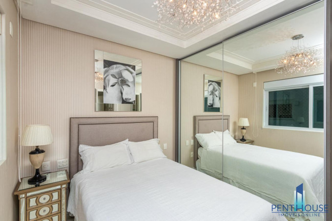 Imagem Apartamento com 3 Quartos à Venda, 185 m² em Centro - Balneário Camboriú