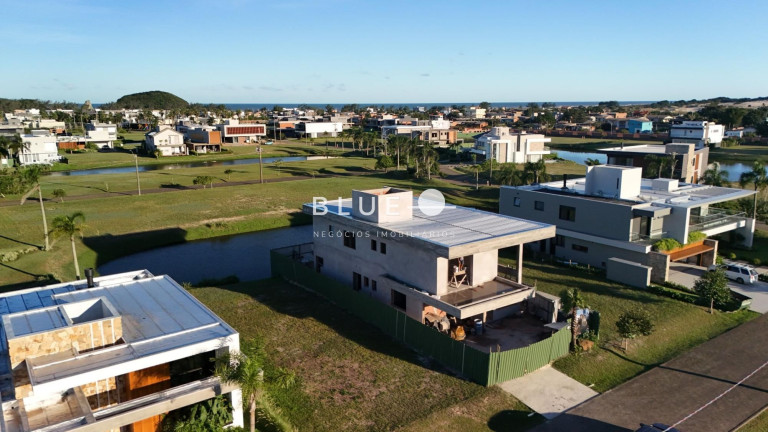 Imagem Casa de Condomínio com 4 Quartos à Venda, 359 m² em Centro - Torres Imagem Casa de Condomínio com 4 Quartos à Venda, 359 m² em Centro - Torres