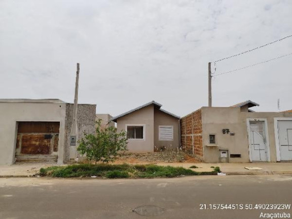 Casa com 2 Quartos à Venda, 160 m² em Resid Aimore - Aracatuba