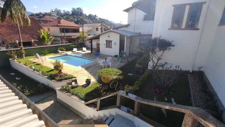 Imagem Casa com 4 Quartos à Venda, 172 m² em Tijuca - Teresópolis Imagem Casa com 4 Quartos à Venda, 172 m² em Tijuca - Teresópolis