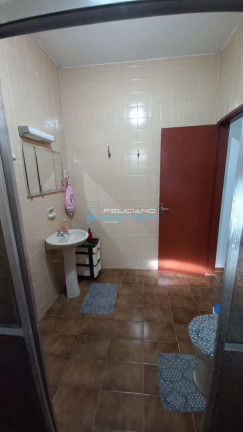 Imagem Imóvel com 3 Quartos à Venda, 182 m² em Centro - Pedro De Toledo Imagem Imóvel com 3 Quartos à Venda, 182 m² em Centro - Pedro De Toledo