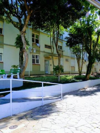 Imagem Apartamento com 2 Quartos à Venda,  em Vila Ipiranga - Porto Alegre