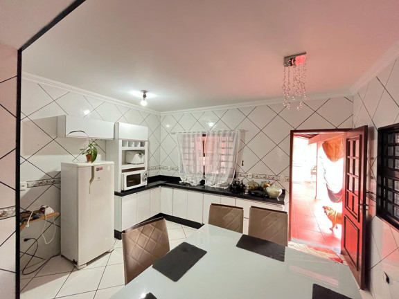 Imagem Sobrado à Venda, 264 m² em Córrego Longe - Umuarama