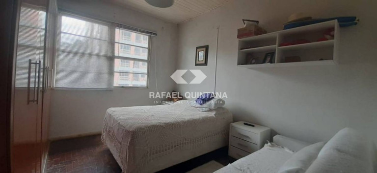 Imagem Casa com 5 Quartos à Venda, 220 m² em Agronômica - Florianópolis Imagem Casa com 5 Quartos à Venda, 220 m² em Agronômica - Florianópolis