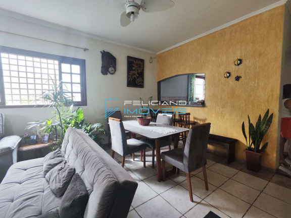 Imagem Casa com 3 Quartos à Venda, 135 m² em Maracanã - Praia Grande