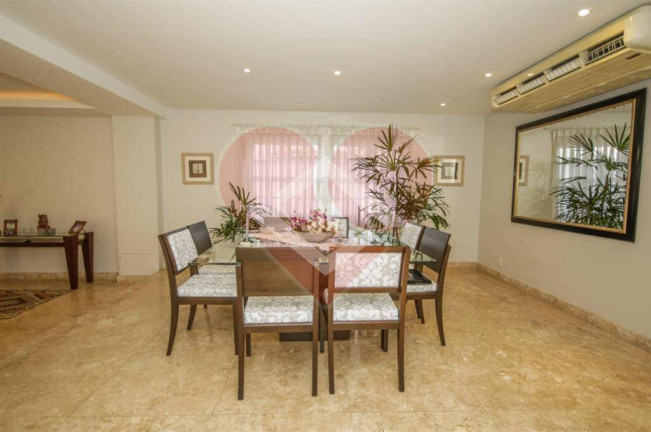 Imagem Casa com 4 Quartos à Venda, 750 m² em Barra Da Tijuca - Rio De Janeiro