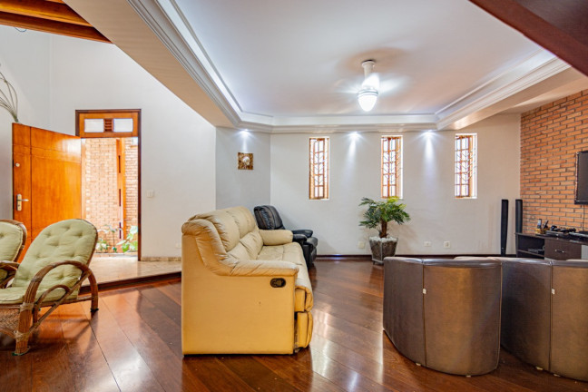 Imagem Sobrado com 3 Quartos à Venda, 250 m² em Vila Romana - São Paulo Imagem Sobrado com 3 Quartos à Venda, 250 m² em Vila Romana - São Paulo