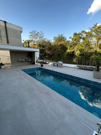 Imagem Casa com 4 Quartos à Venda, 335 m² em Santa Terezinha - Carapicuíba Imagem Casa com 4 Quartos à Venda, 335 m² em Santa Terezinha - Carapicuíba