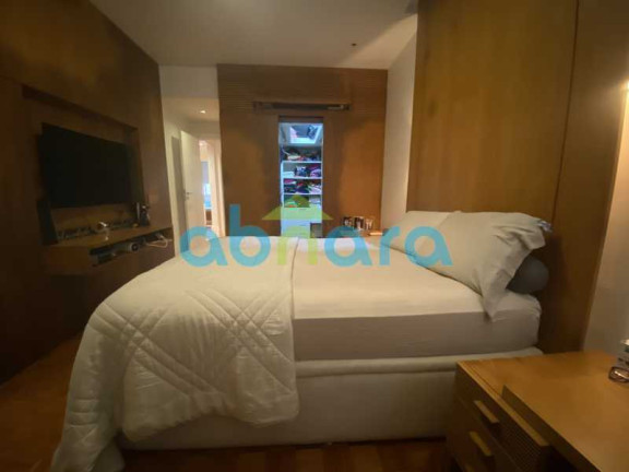 Imagem Apartamento com 3 Quartos à Venda, 184 m² em Copacabana - Rio De Janeiro Imagem Apartamento com 3 Quartos à Venda, 184 m² em Copacabana - Rio De Janeiro
