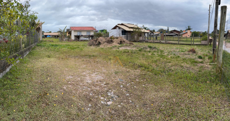 Terreno à Venda,  em Grama - Garopaba
