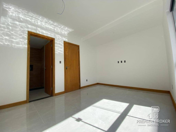 Imagem Casa com 3 Quartos à Venda, 105 m² em Alto - Teresópolis